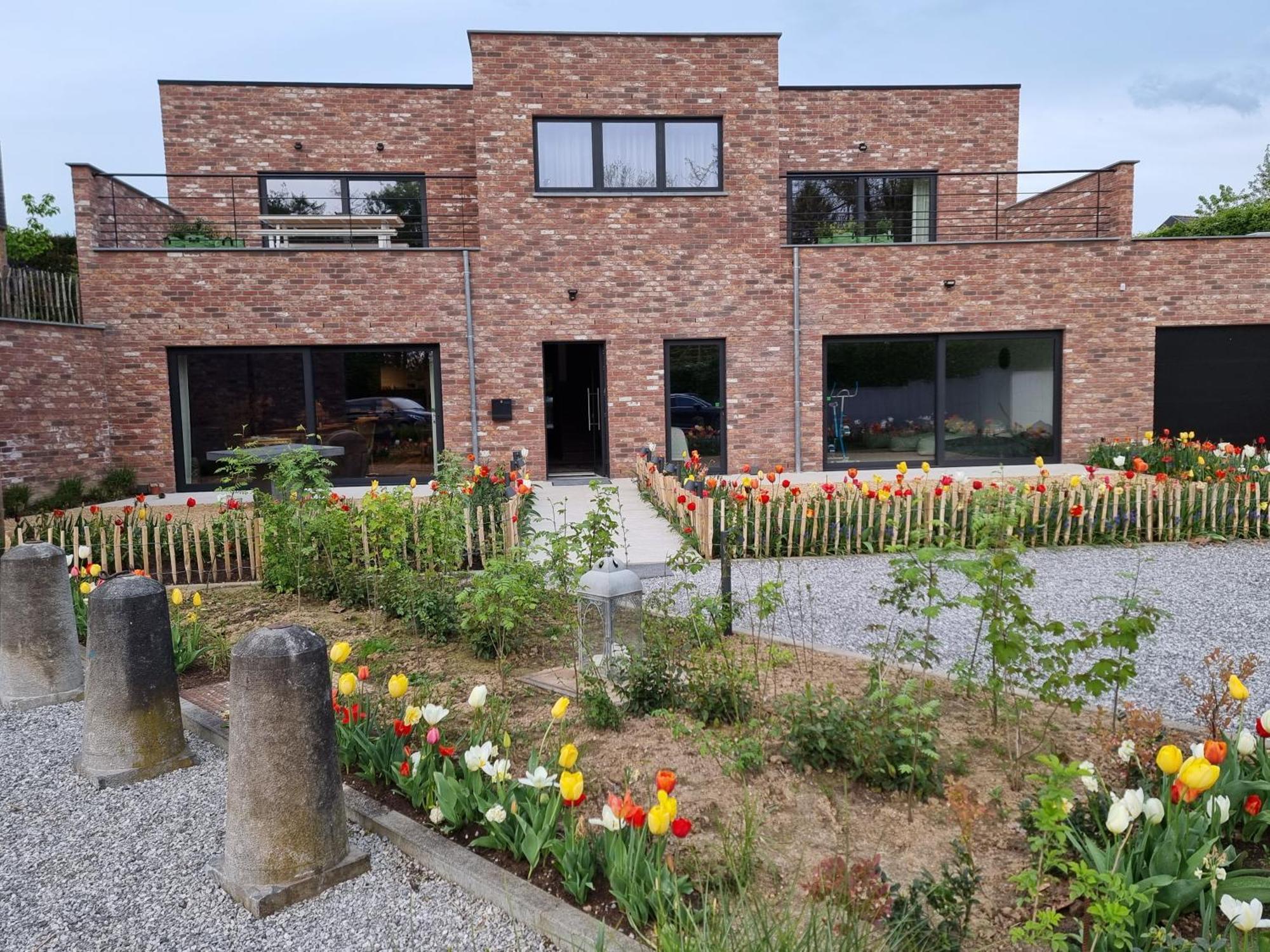 Sous La Houlette Bed & Breakfast Villers-la-Ville ภายนอก รูปภาพ