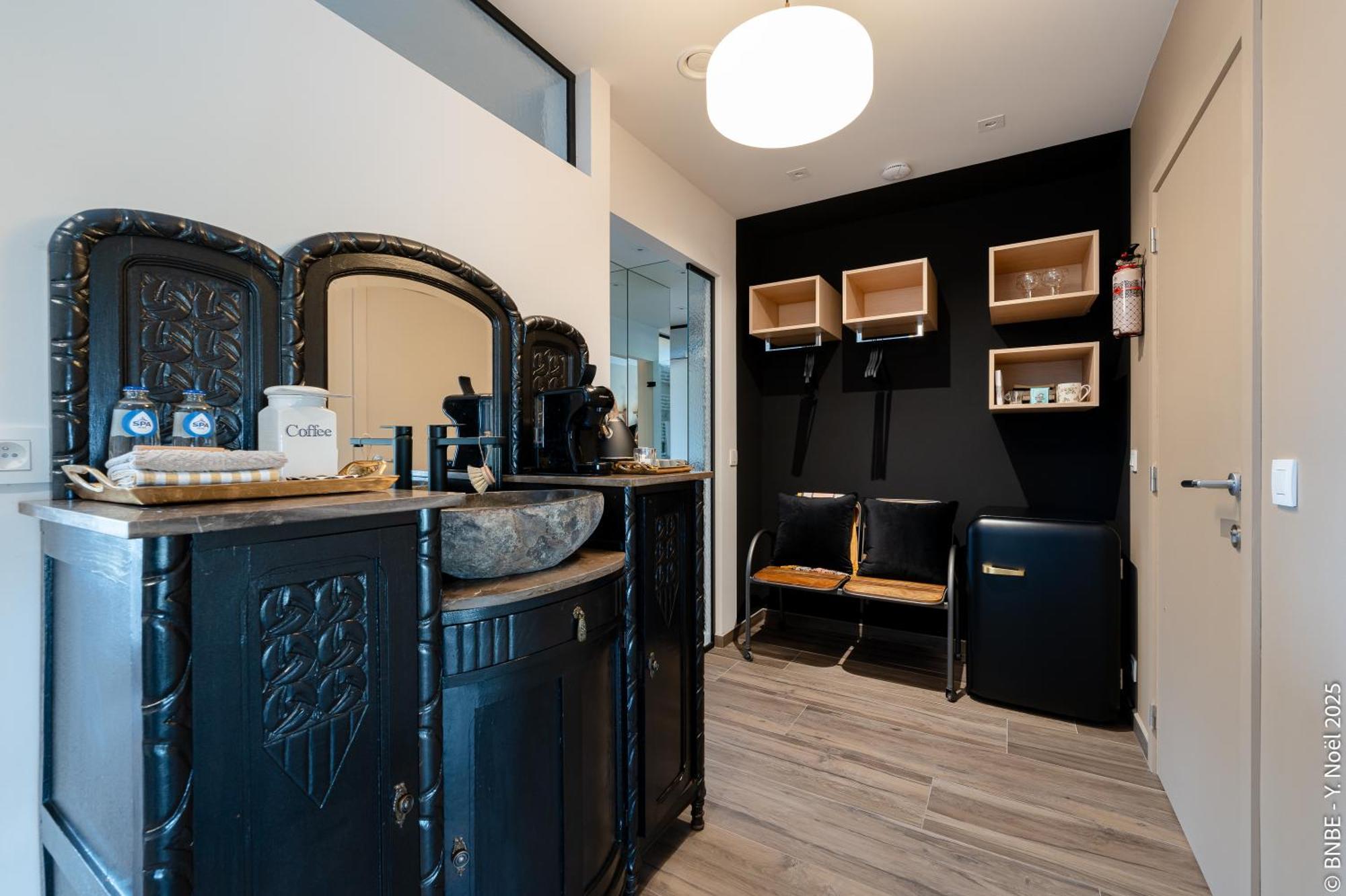 Sous La Houlette Bed & Breakfast Villers-la-Ville ภายนอก รูปภาพ